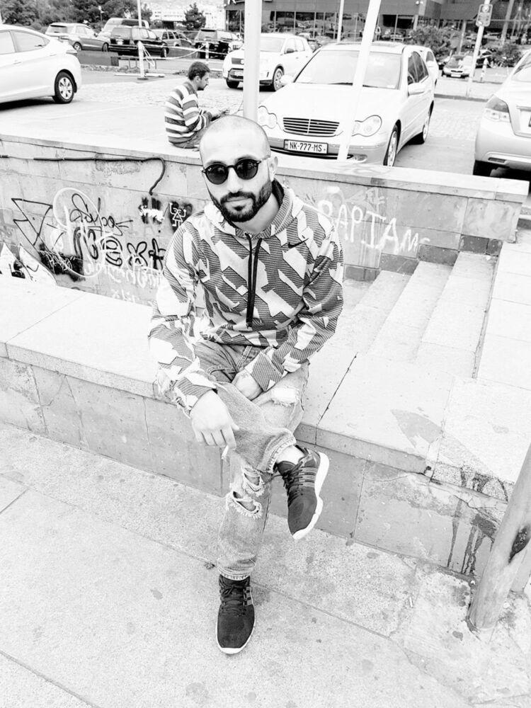 10864629  Namik, 35 ,    