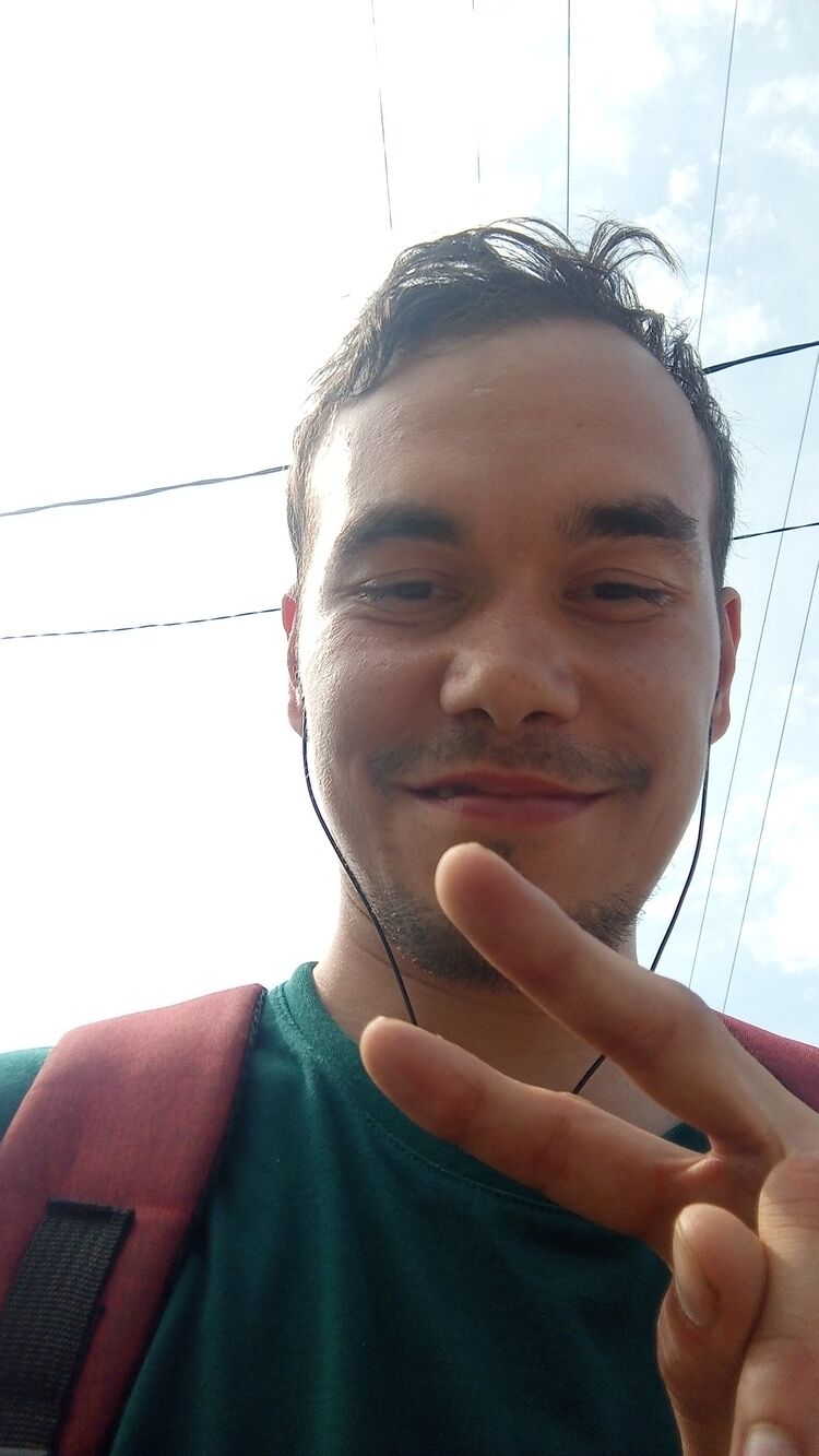  52703179  , 28 ,    