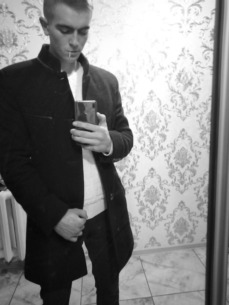  40615909  Nikolay, 25 ,    