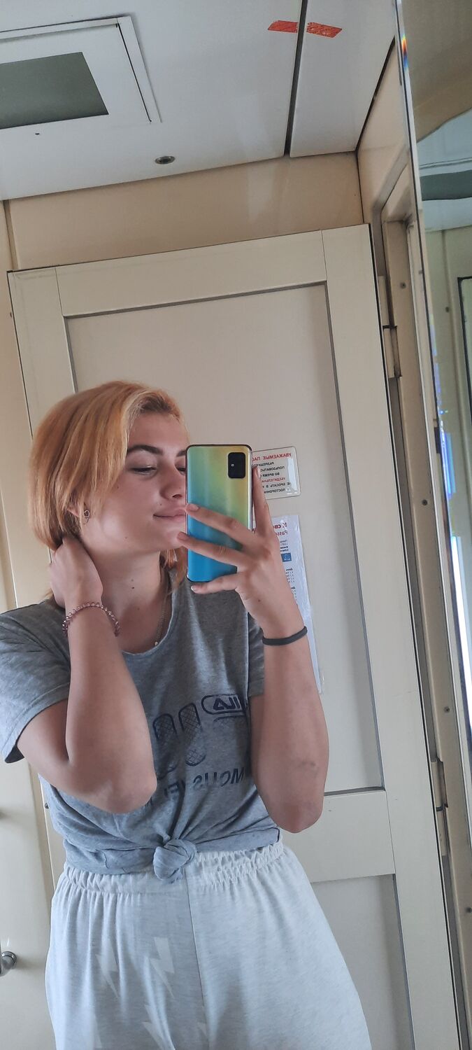  28303829  , 21 ,    