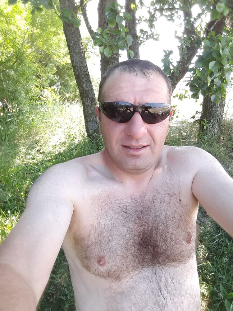  ,   Lasha, 40 ,   ,   , c 