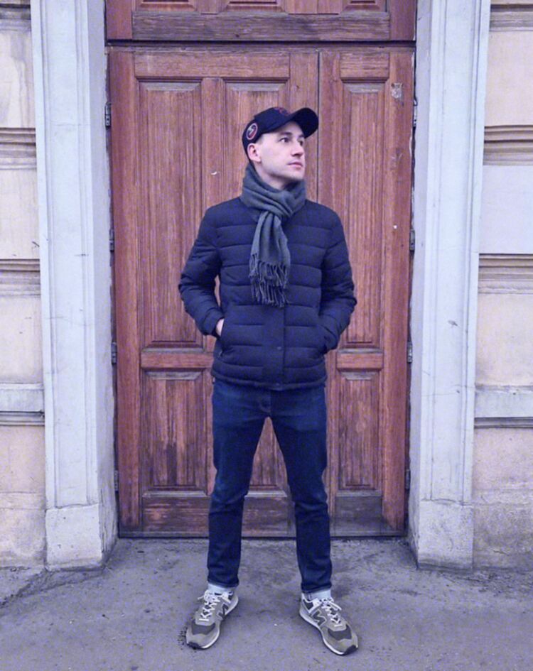  54305359  , 32 ,    -