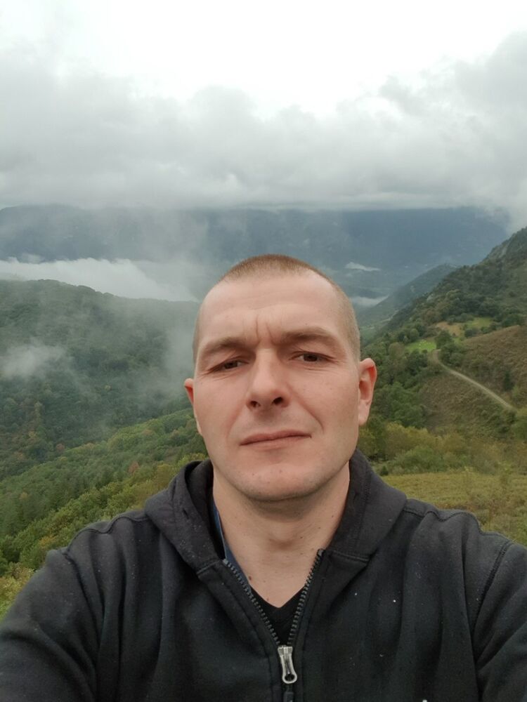  ,   Nerijus, 41 ,   ,   , c 