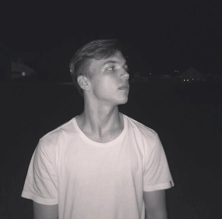  33208969  , 21 ,    -