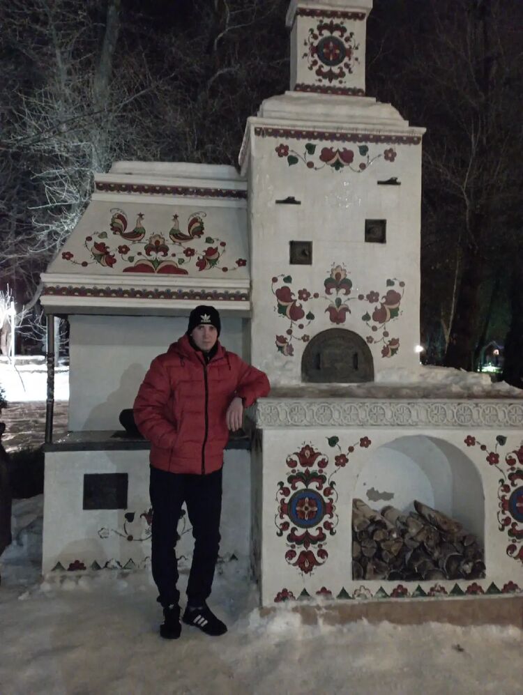  30040299  Oleg, 32 ,    
