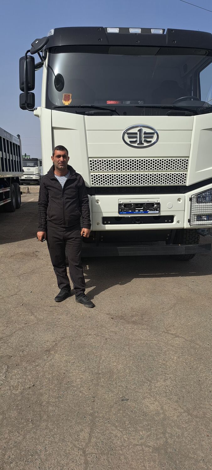  34268069  Sargis, 40 ,    