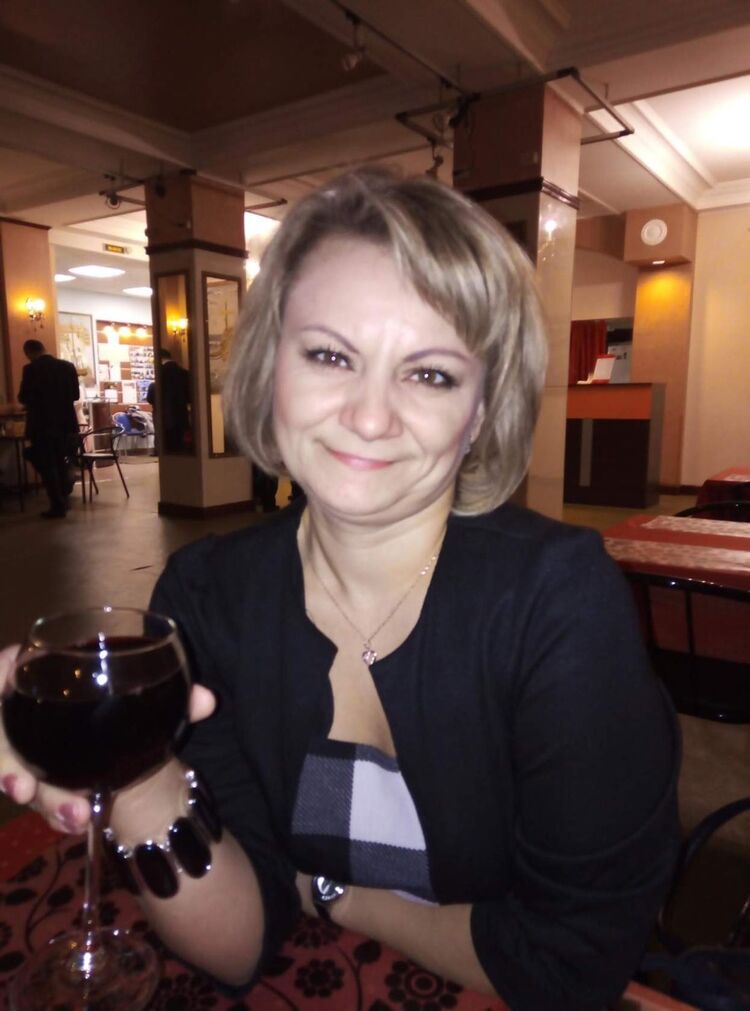  18211359  , 44 ,    -