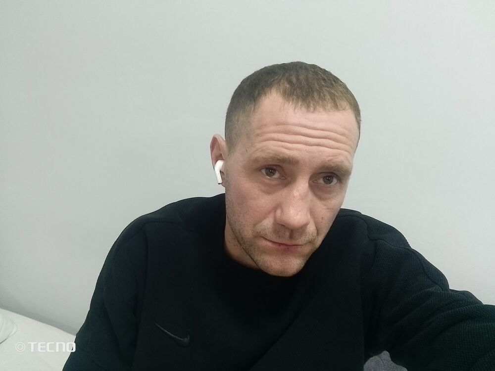  ,   Denis, 36 ,   ,   , c 