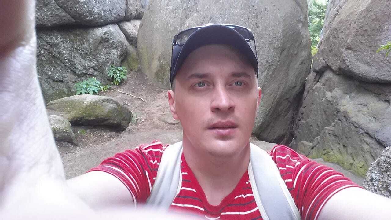  30521429  Vadim, 36 ,    