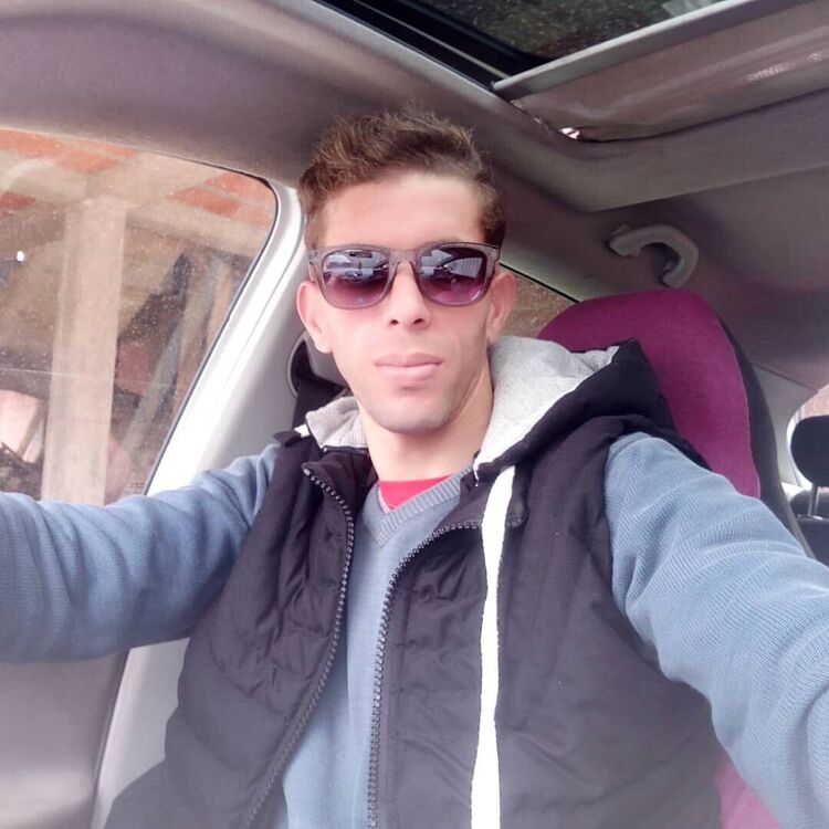 ���� 54088819 ������� Lhadj, 37 ���, ���� ���������� � Algiers