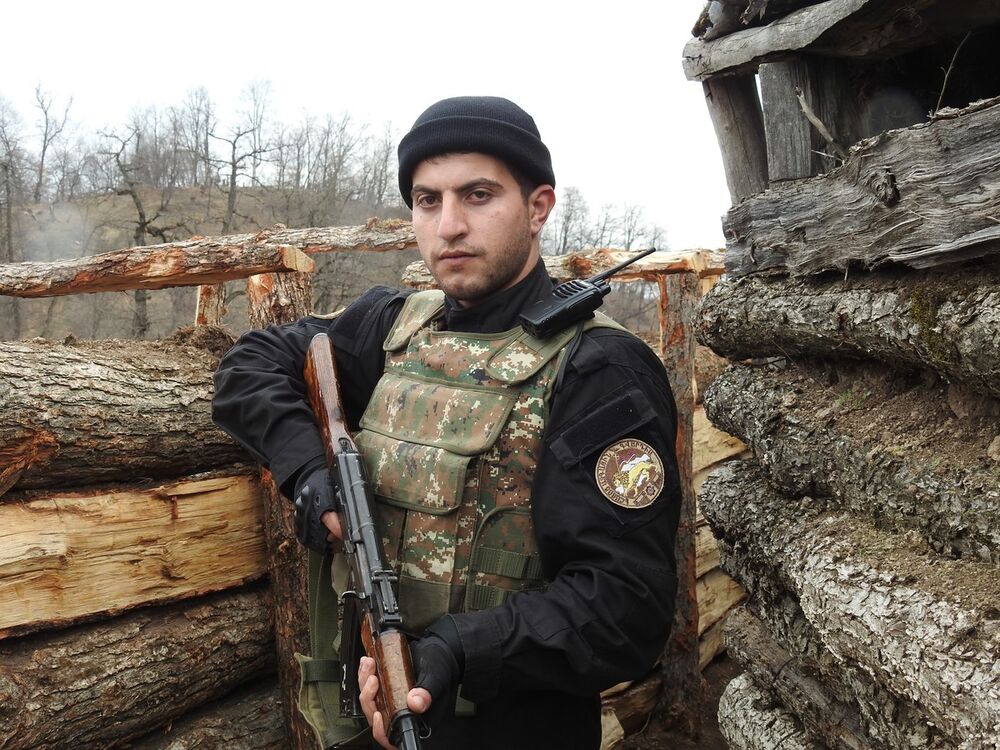  ,   Vahan, 40 ,   , 