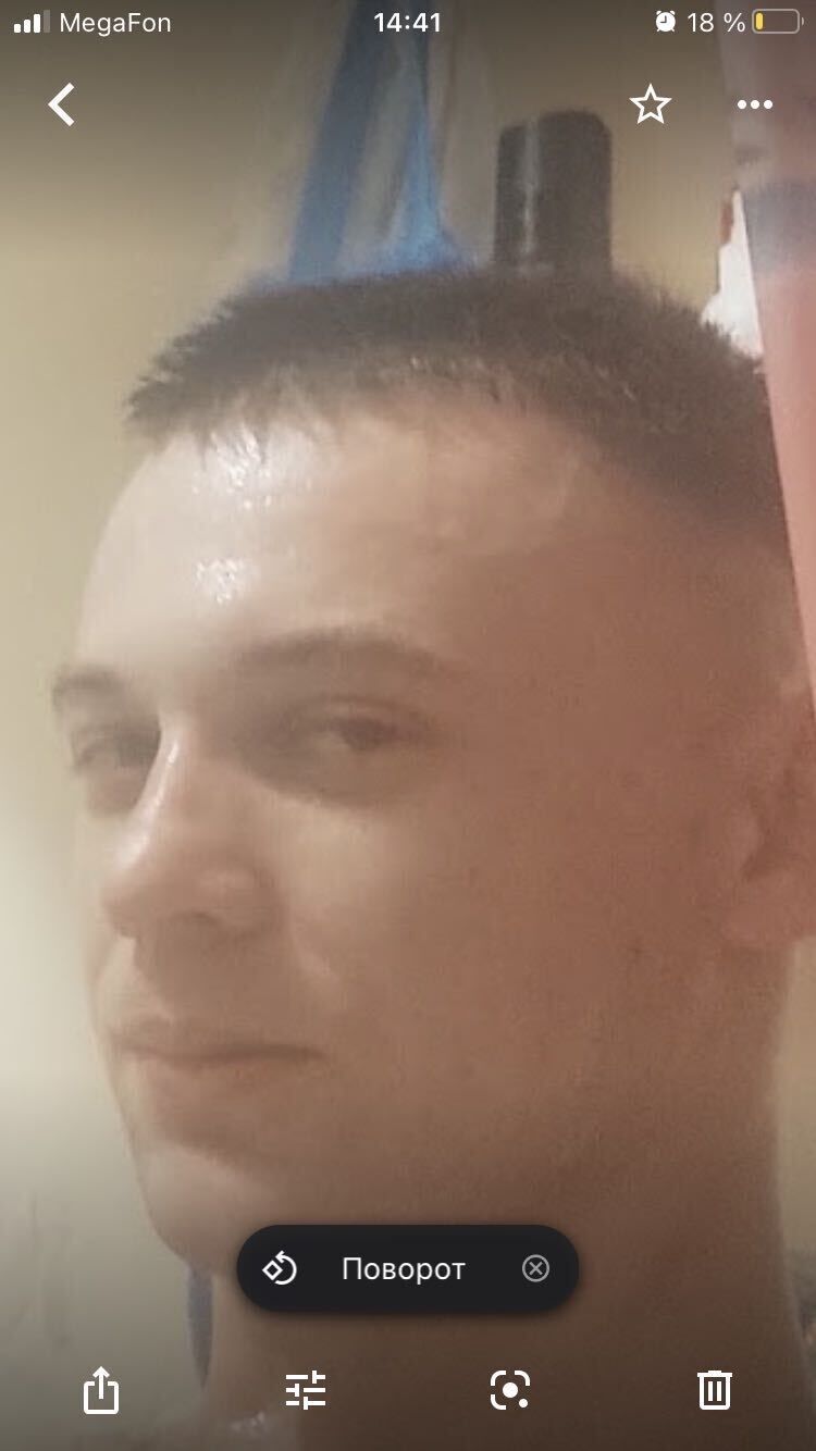  27156379  Tony, 24 ,    