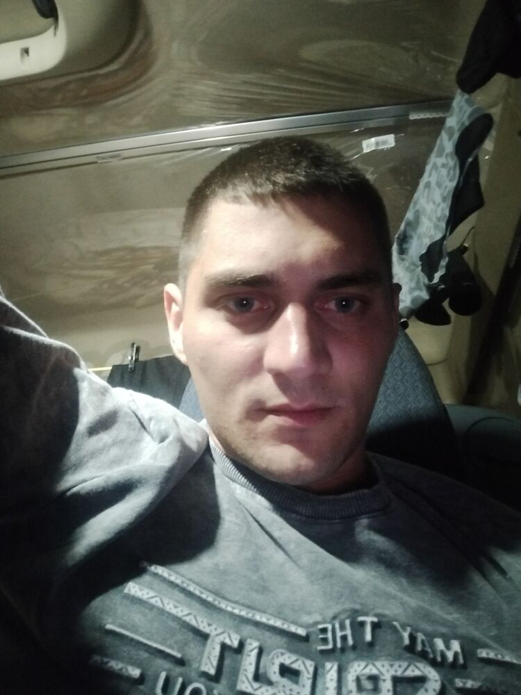  37170689  , 32 ,    