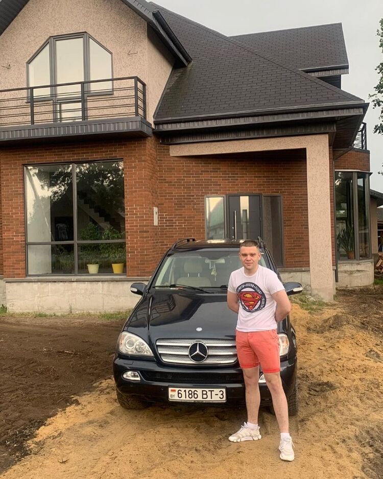  30081829  Kosyakov, 26 ,    