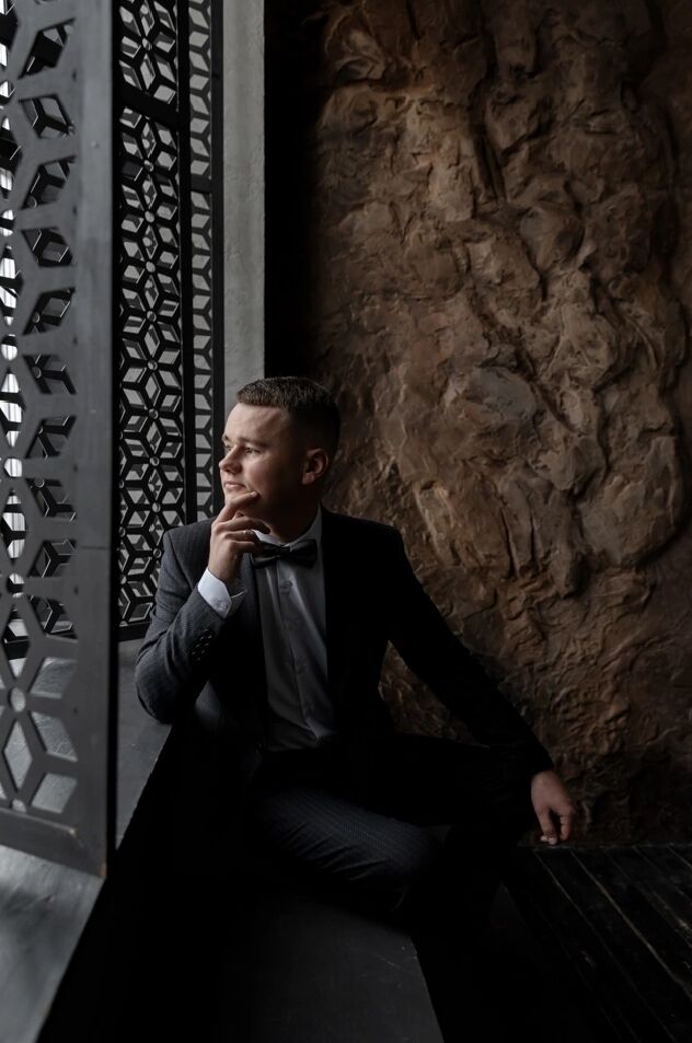  53820649  Bogdan, 25 ,     