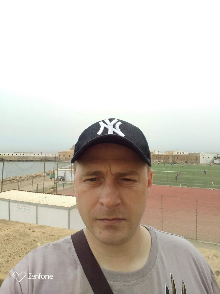  21357659  Dmitry, 40 ,    