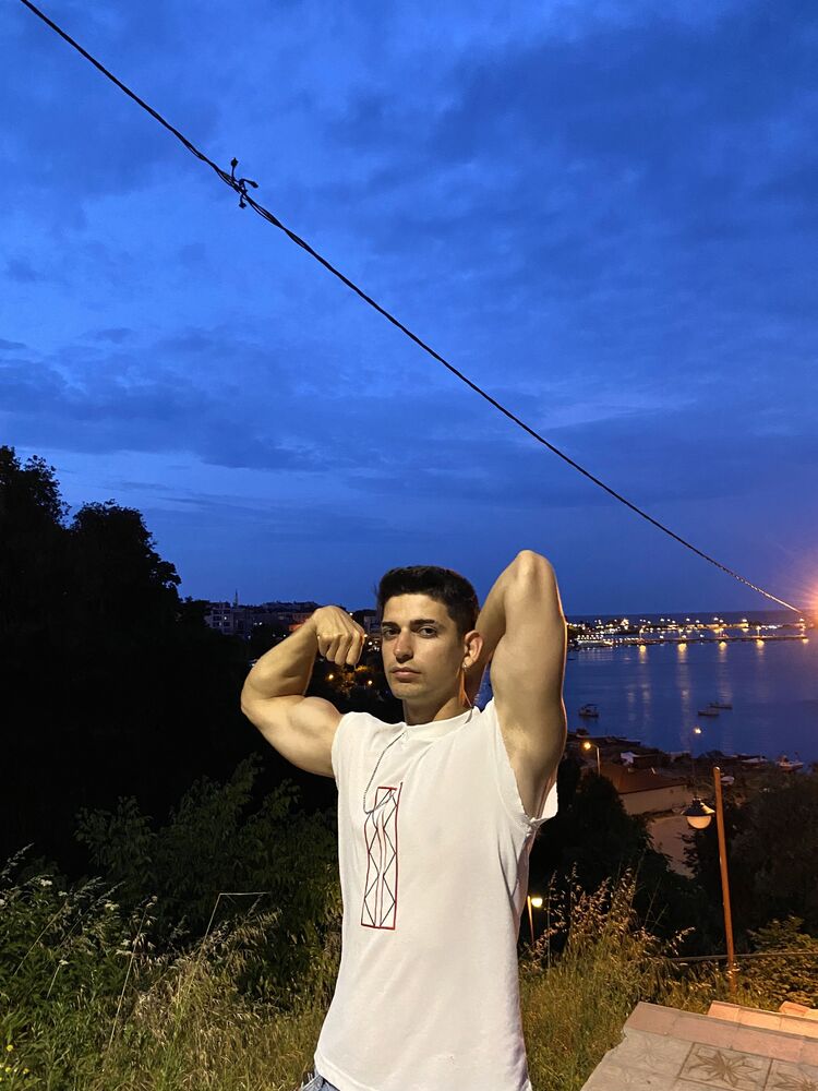  Tuzla,   Faruk, 24 ,   ,   
