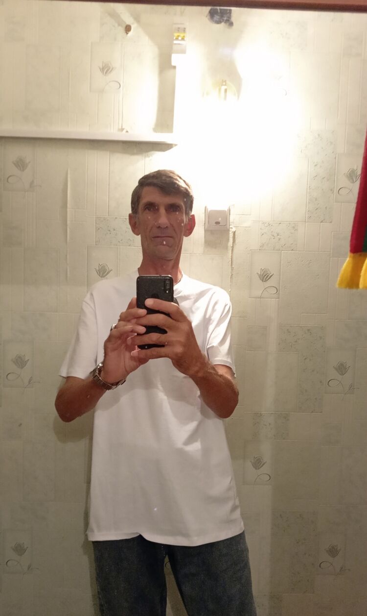  48376939  Pavel, 51 ,    