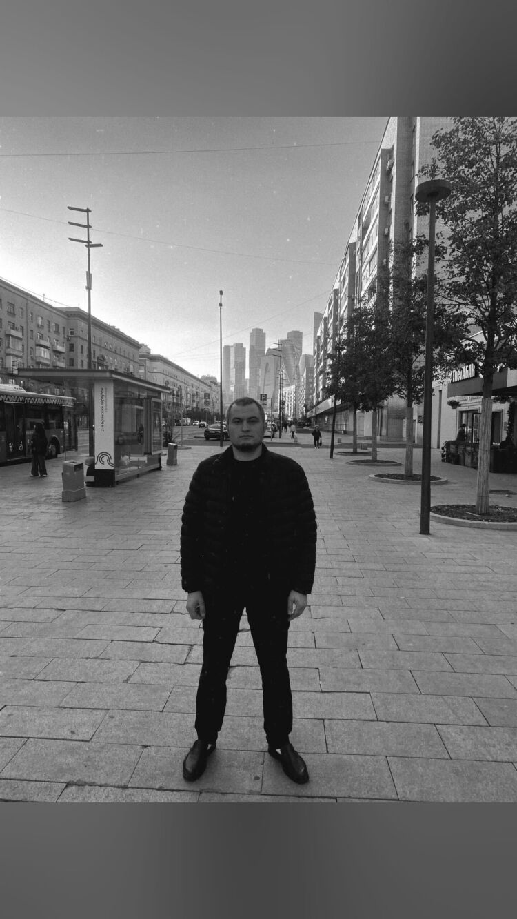  53915409  , 24 ,    -