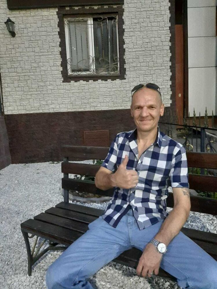  23027939  , 48 ,    