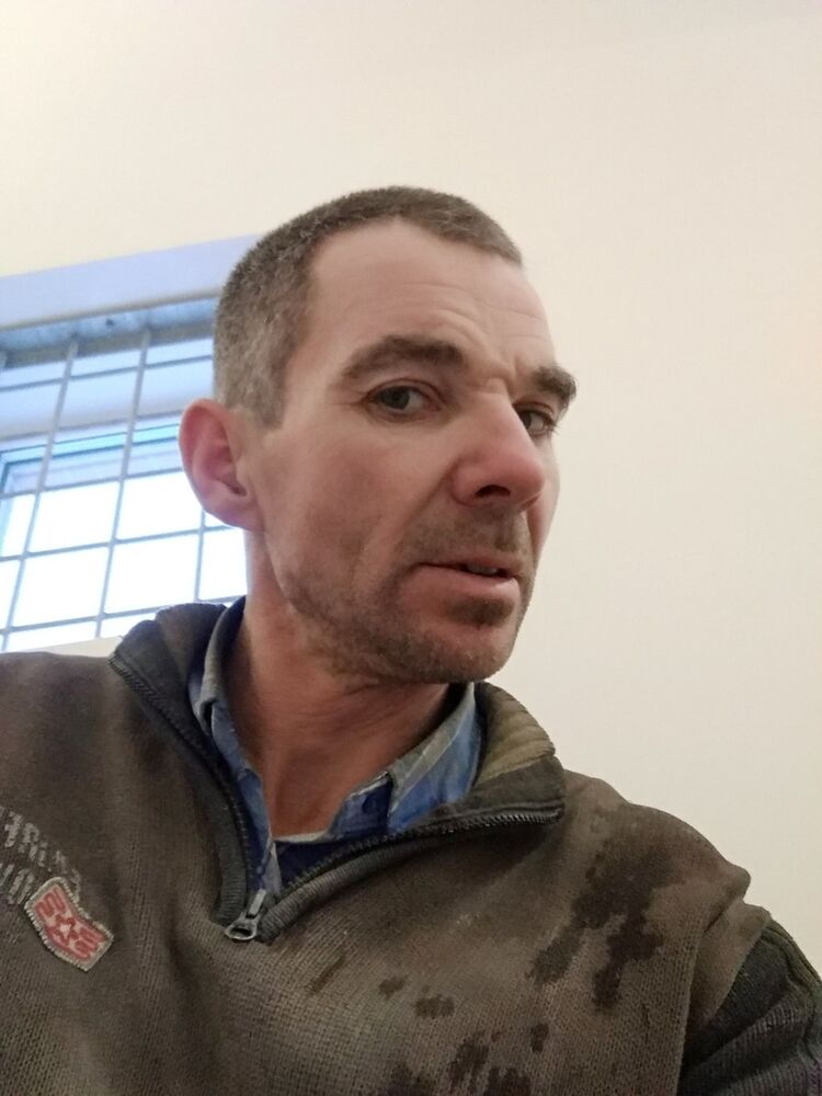  ,   Robert, 48 ,   