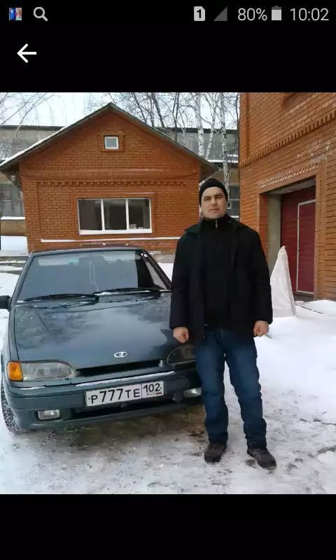  ,   Leon, 28 ,   ,   