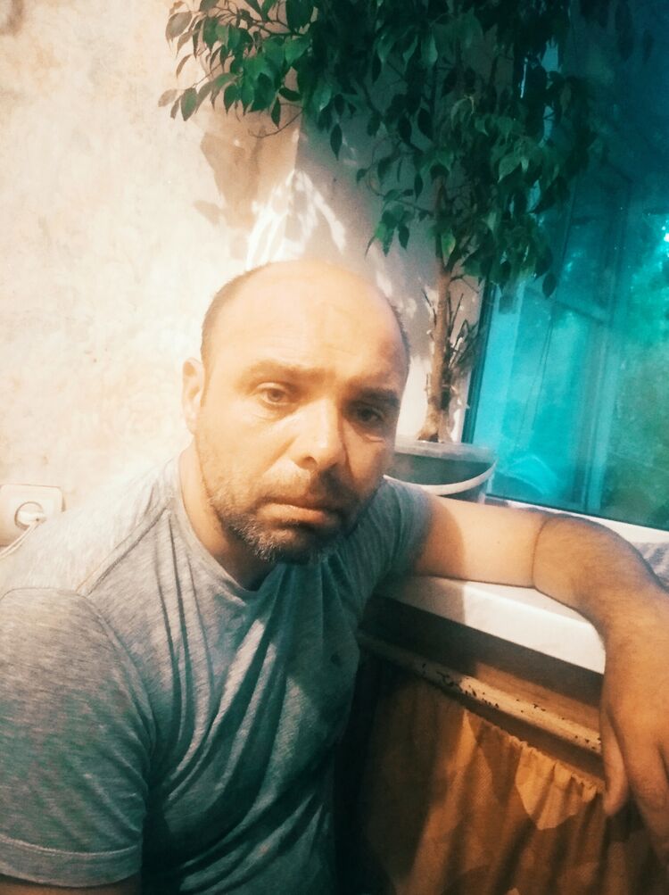  23290079  , 48 ,    