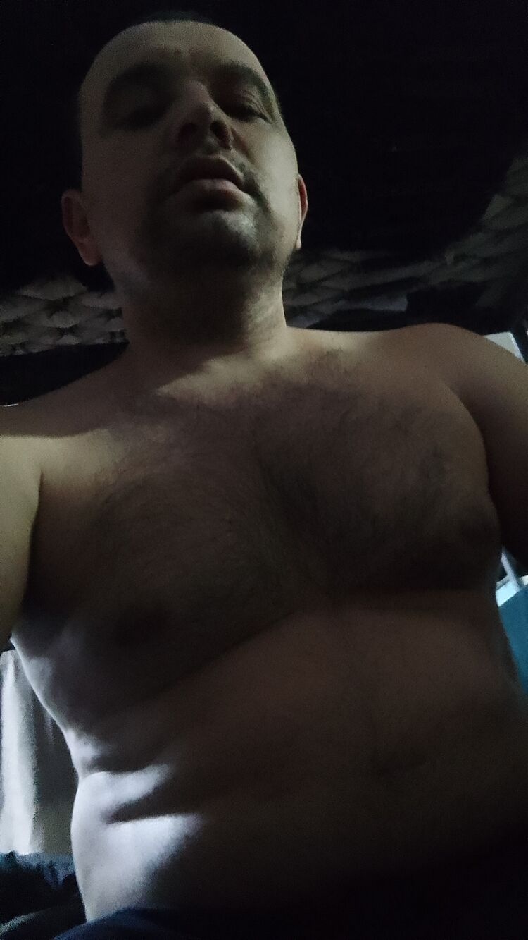  52219819  , 35 ,    