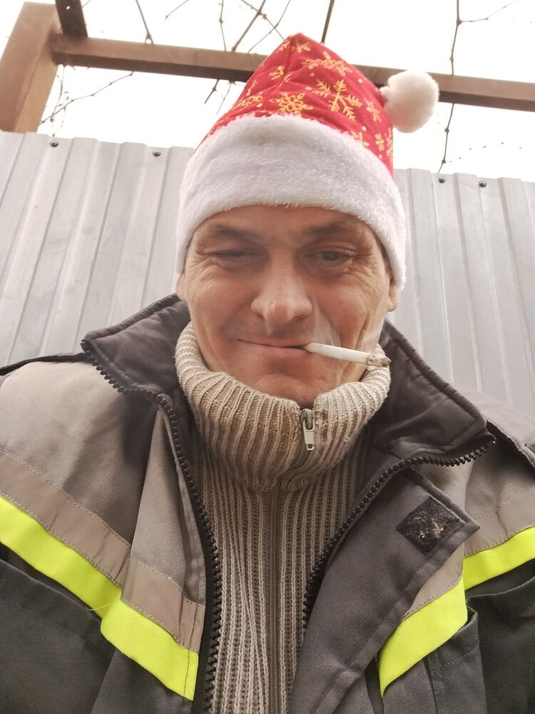  49426319  Vladimir, 42 ,    