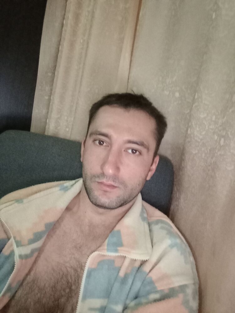  ,   Nicolai, 33 ,   ,   