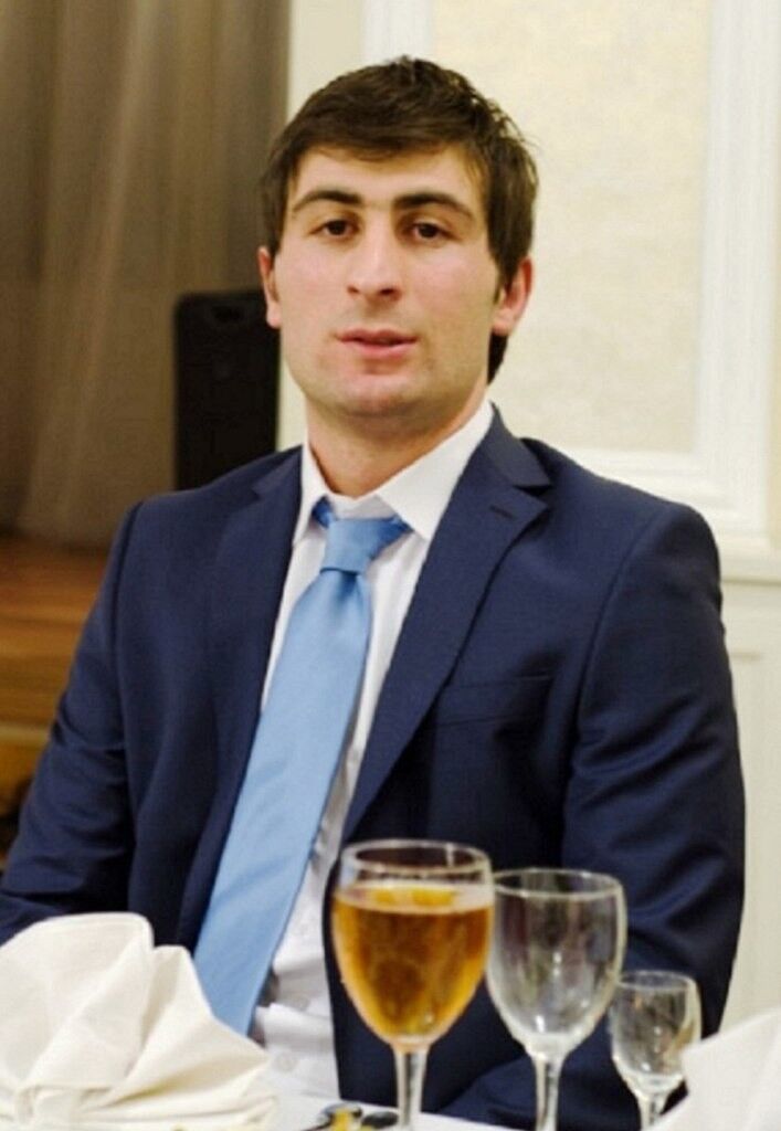  5039559  Mesut, 38 ,    