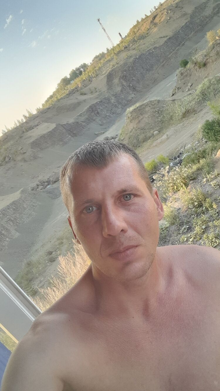  44298229  , 41 ,    