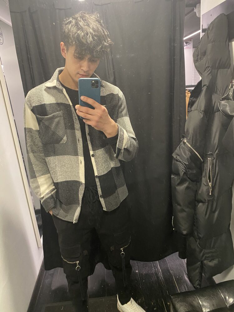  54072949  Bigbos, 26 ,    