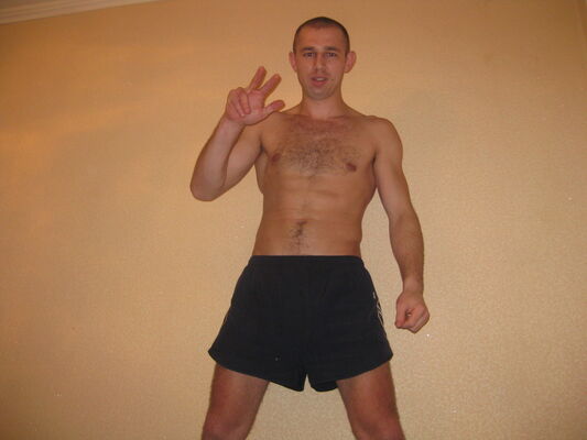  -,   Ivan, 39 ,   