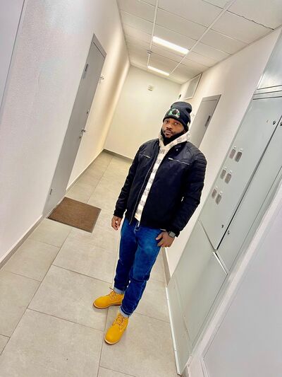  ,   Maurice, 32 ,   ,   , c , 