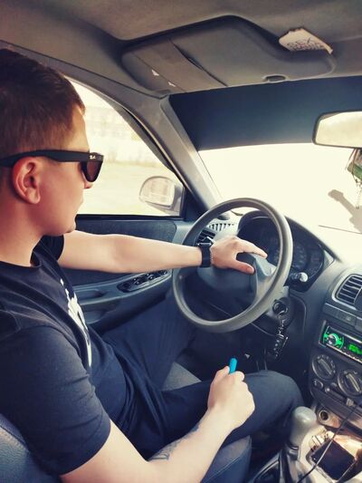  ,   Kolya, 31 ,  