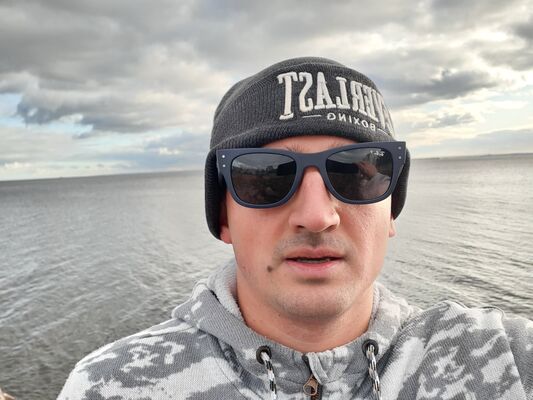  ,   Artem, 39 ,   ,   , 