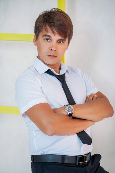  ,   Dmitriy, 39 ,  