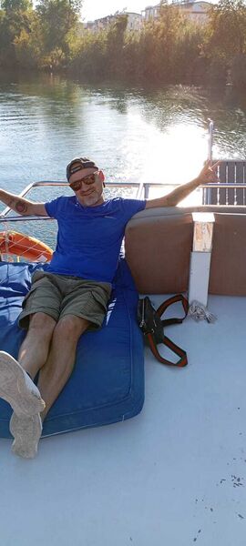  ,   Alex, 43 ,   ,   , c , 
