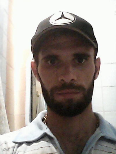  ,   Andrei, 40 ,   ,   , c 