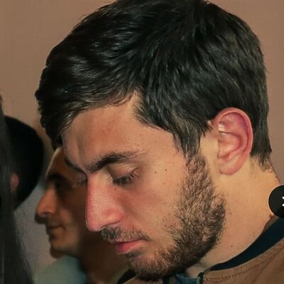  ,   Slavik, 23 ,   ,   