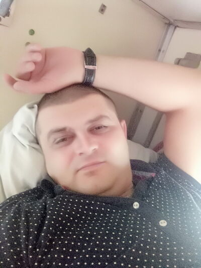  ,   Dima, 41 ,  