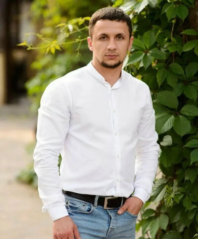  ,   Kris, 25 ,   ,   