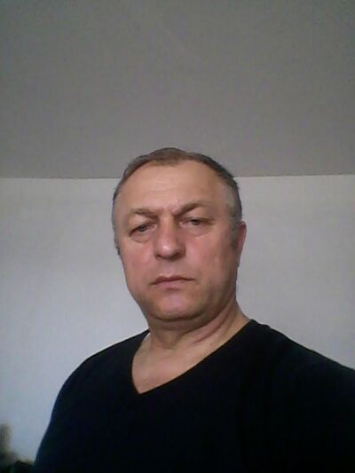  ,   Nurik, 51 ,   