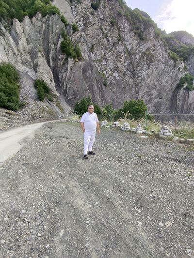  ,   Axundov, 40 ,     , c , 