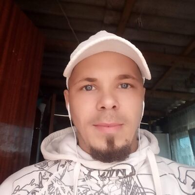  ,   Anton, 31 ,   c 