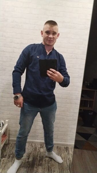  -,   Leonid, 26 ,   ,   , c , 