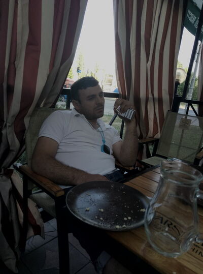  ,   Besiki, 39 ,   