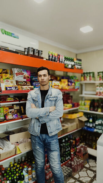  ,   Ali, 25 ,   ,   