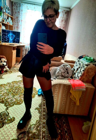  ,   Elena, 48 ,   ,   